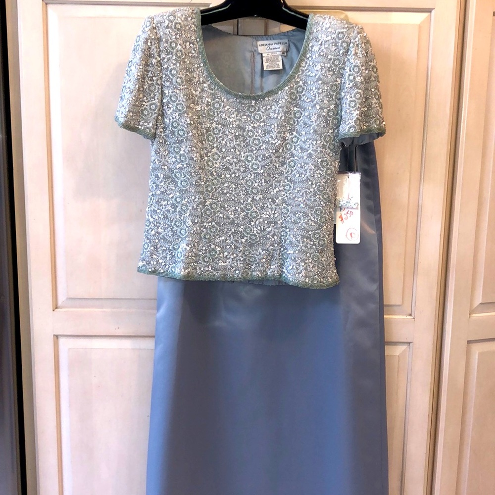 Adrianna Papell Two Piece Short Sleeve Ladies Evening Gown Size 10
